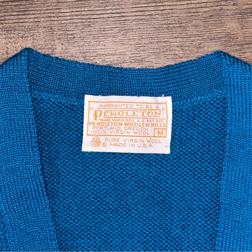 Vintage Pendleton Cable Knit Virgin Wool Vest Size Medium - Picture 3 of 3